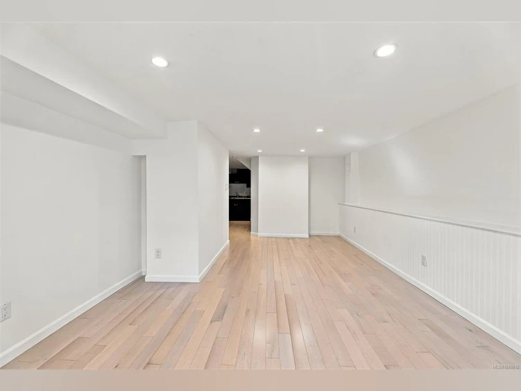 711 Richmond Avenue, Victoria, BC, V8S 3Z2 - 31
