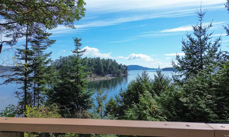 124 Clam Bay Road