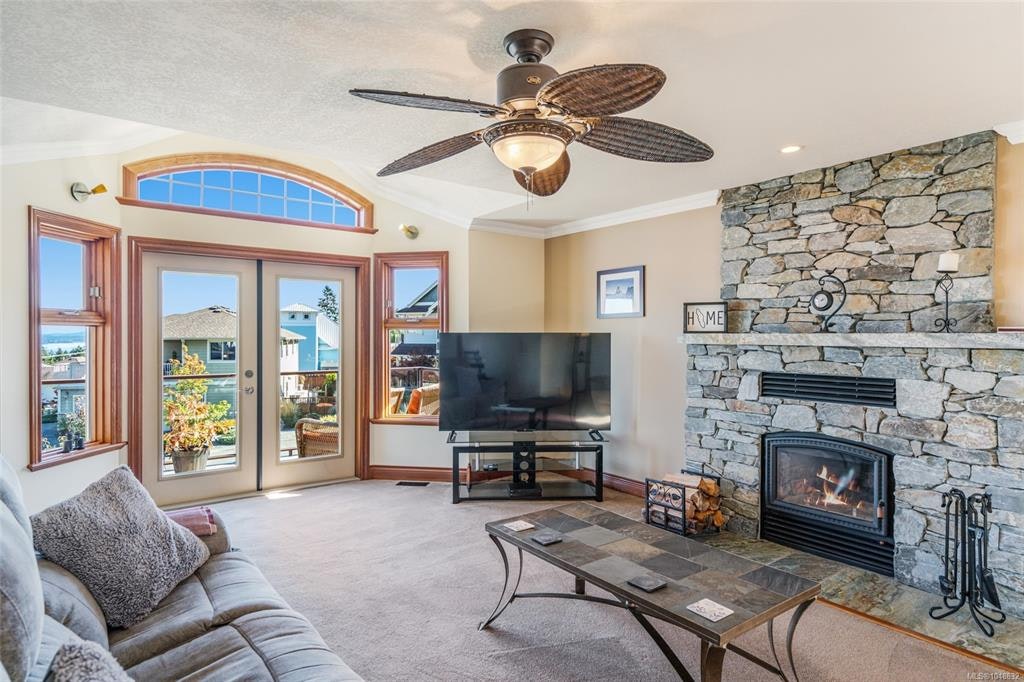 526 Douglas Place, Ladysmith, BC, V9G 2B9 - 2