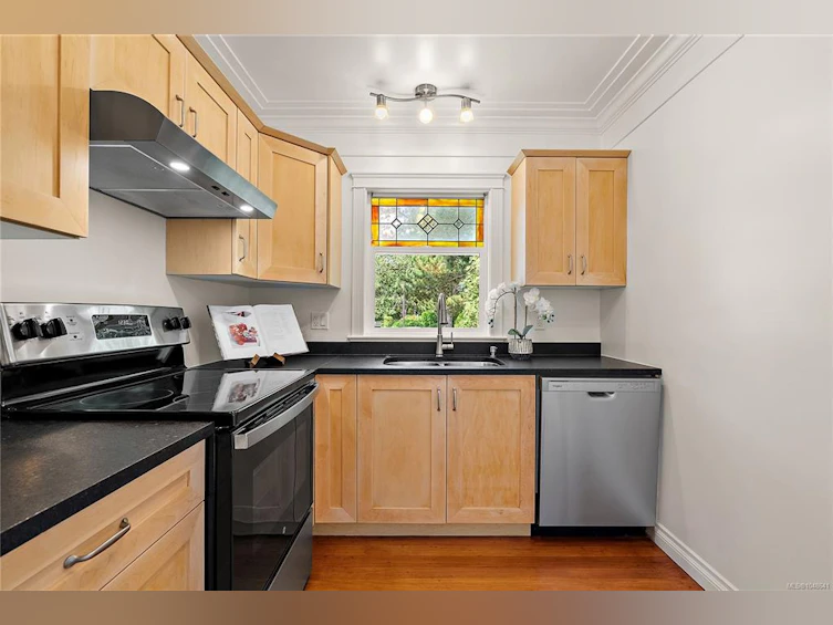 813 Portage Road, Saanich, BC, V8Z 1L7 - 8