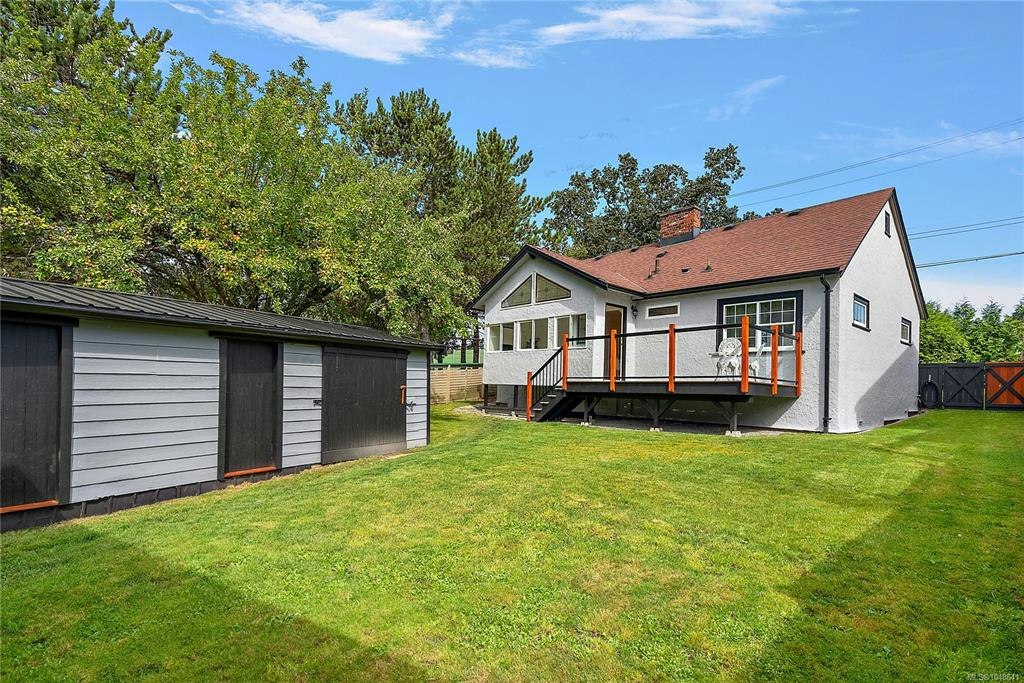 813 Portage Road, Saanich, BC, V8Z 1L7 - 23