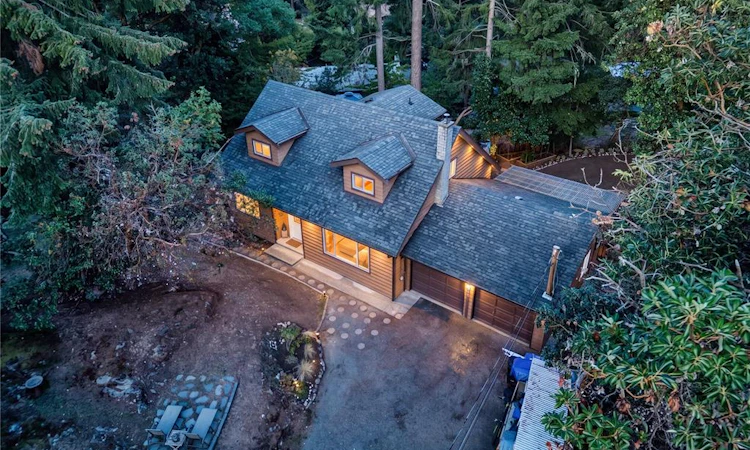 3380 Hickman Place