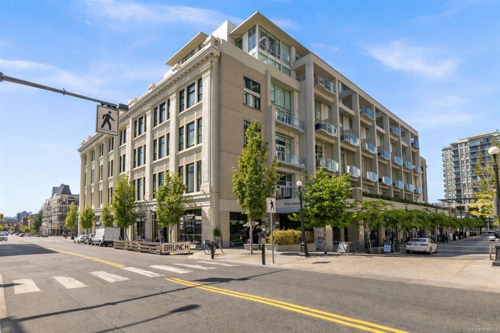 304-770 Fisgard Street, Victoria, BC, V8W 0B8