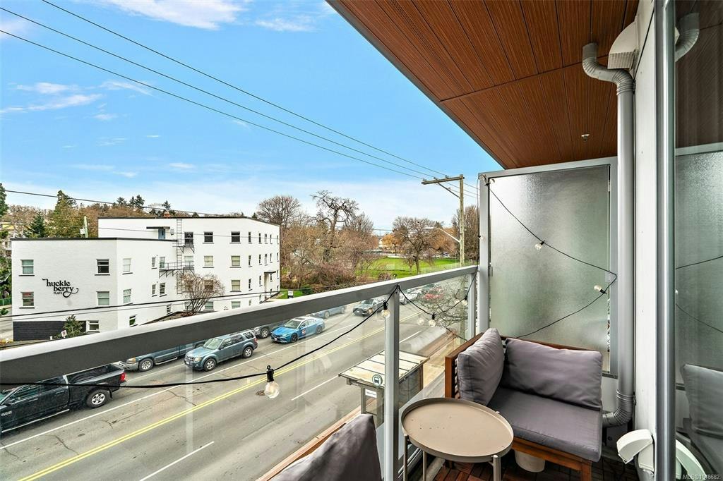 306-1301 Hillside Avenue, Victoria, BC, V8T 0E3 - 25