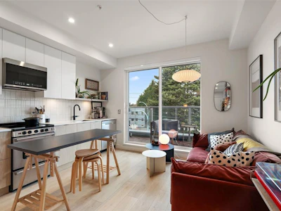 306-1301 Hillside Avenue - 3