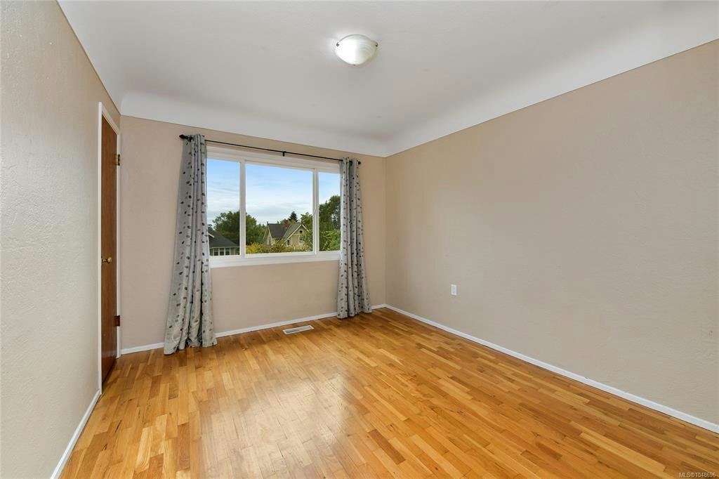 1277 Revercomb Place, Victoria, BC, V8V 3G5 - 17