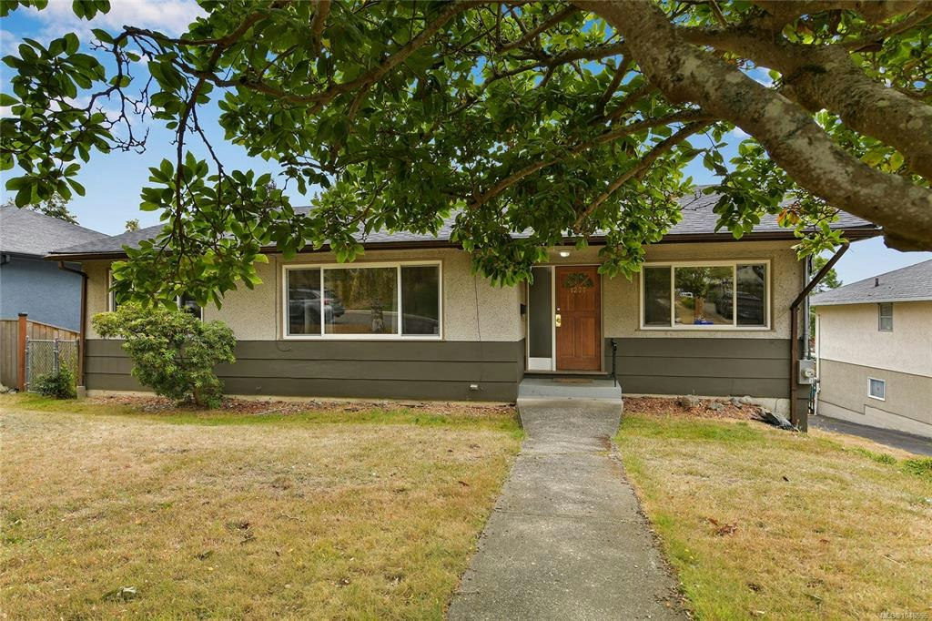 1277 Revercomb Place, Victoria, BC, V8V 3G5 - 41