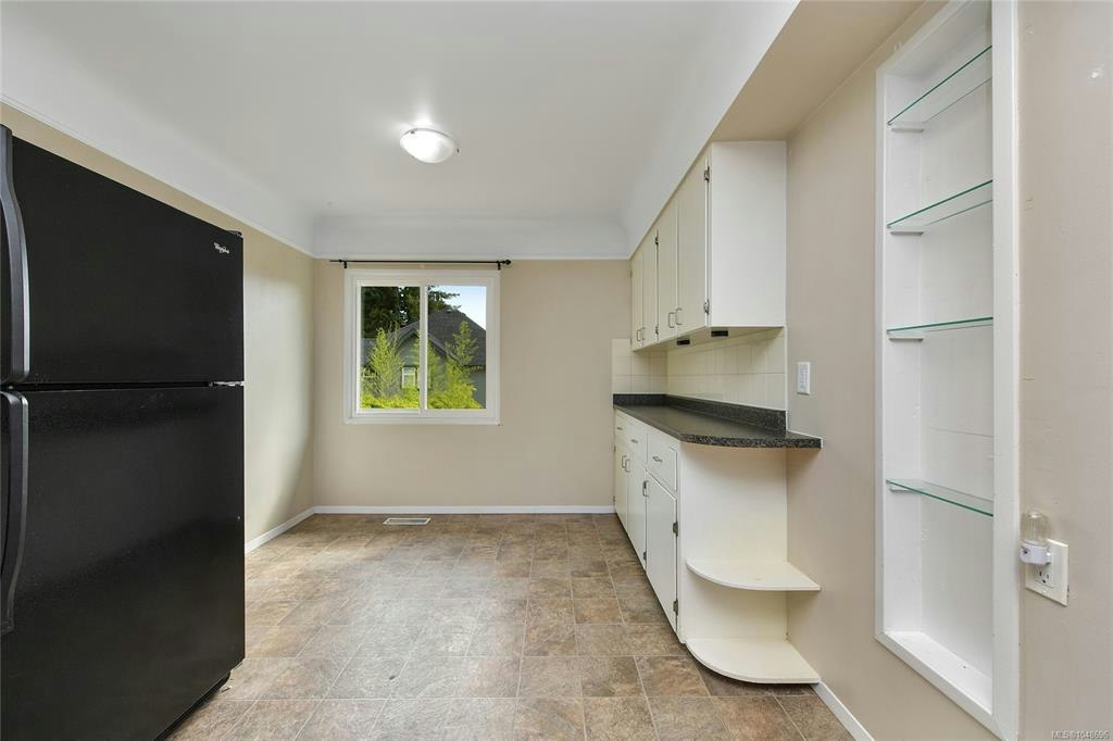 1277 Revercomb Place, Victoria, BC, V8V 3G5 - 13