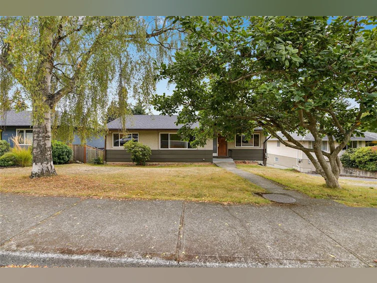 1277 Revercomb Place, Victoria, BC, V8V 3G5