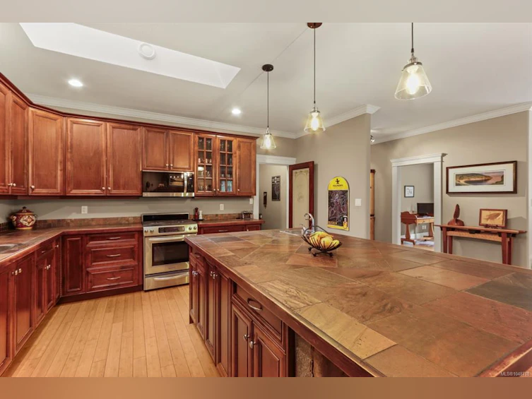 1090 Coldwater Road, Parksville, BC, V9P 2T2 - 10