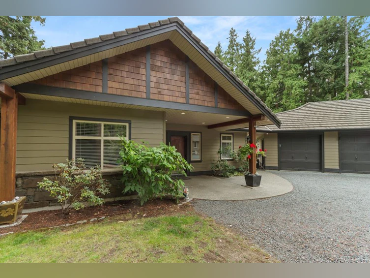 1090 Coldwater Road, Parksville, BC, V9P 2T2