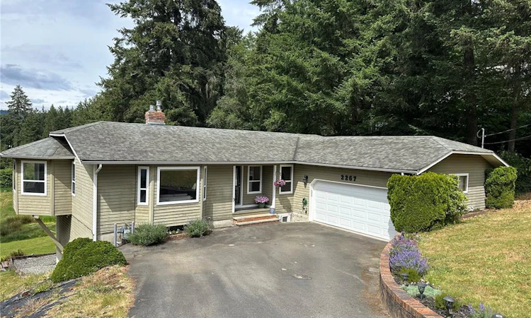2267 Regina Drive