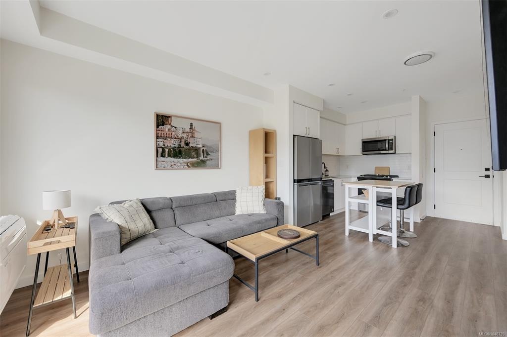 407-654 Granderson Road - 4