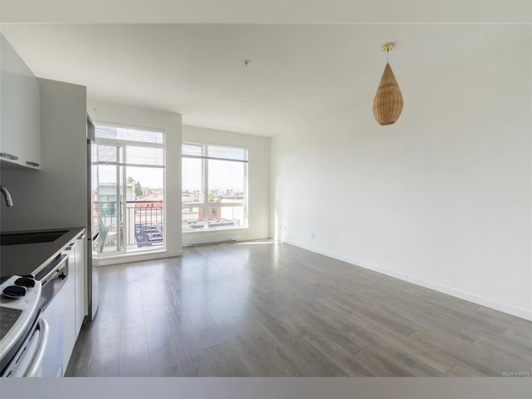 510-517 Fisgard Street, Victoria, BC, V8W 0C5 - 2