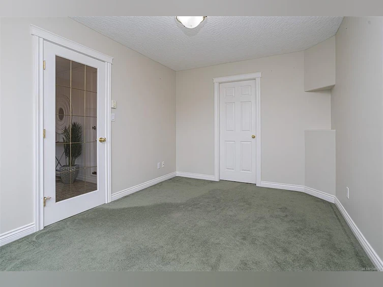 6315 Central Saanich Road, Central Saanich, BC, V8Z 5T8 - 39