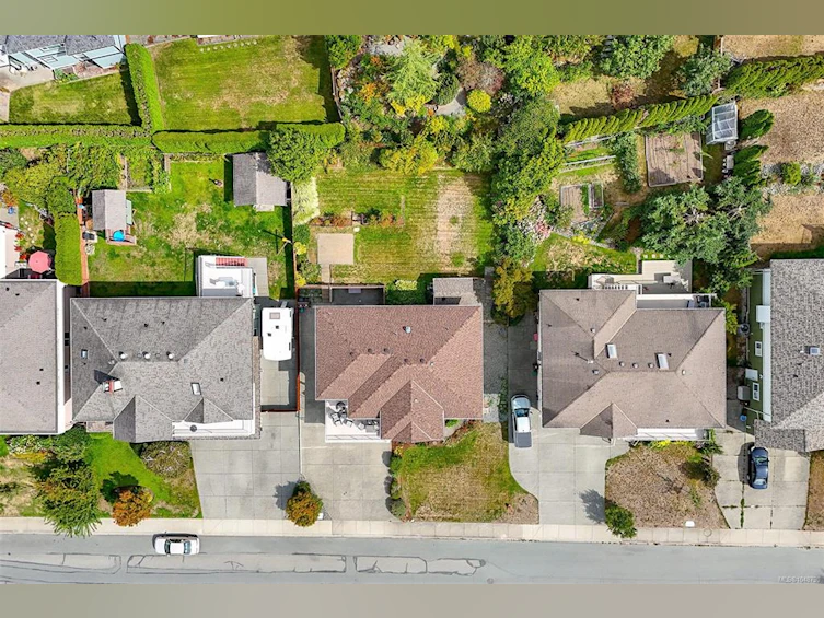6315 Central Saanich Road, Central Saanich, BC, V8Z 5T8 - 57