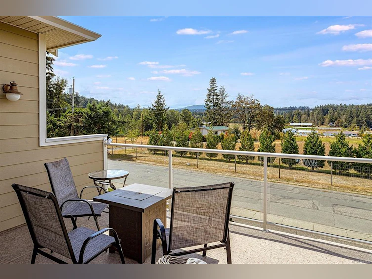 6315 Central Saanich Road, Central Saanich, BC, V8Z 5T8 - 16