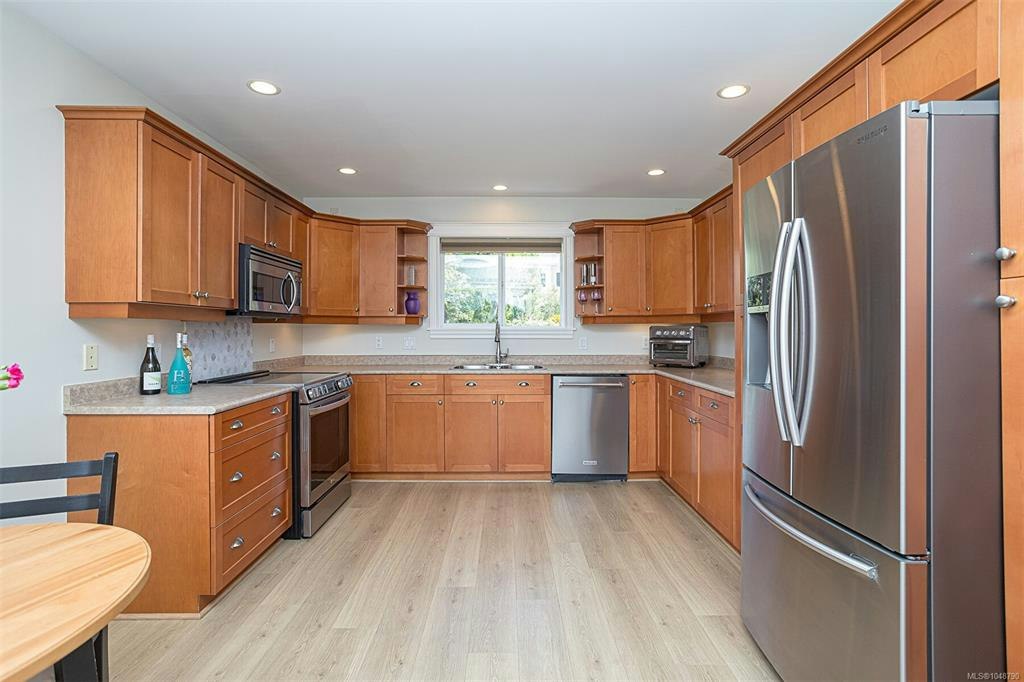 6315 Central Saanich Road, Central Saanich, BC, V8Z 5T8 - 19