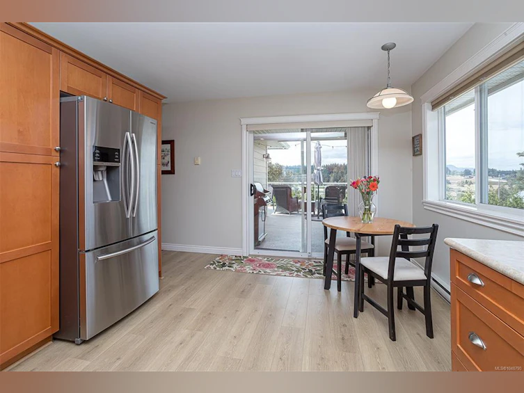6315 Central Saanich Road, Central Saanich, BC, V8Z 5T8 - 21