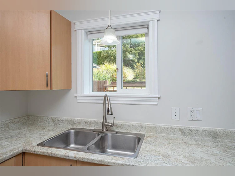 6315 Central Saanich Road, Central Saanich, BC, V8Z 5T8 - 44