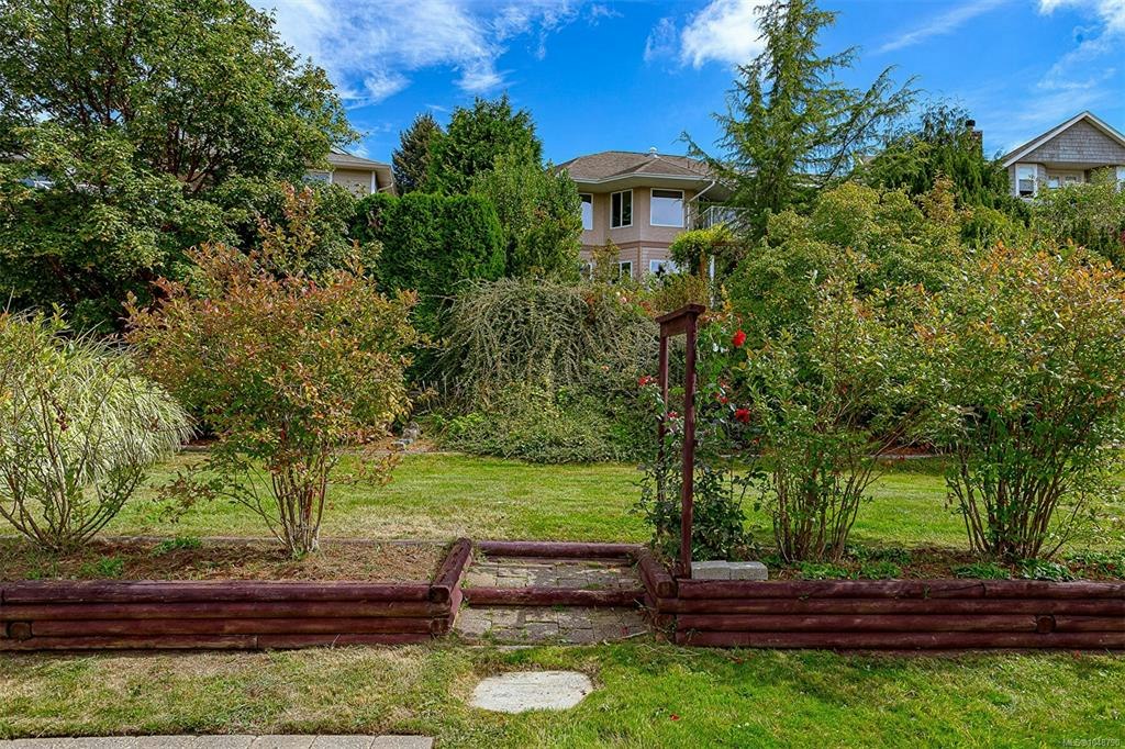 6315 Central Saanich Road, Central Saanich, BC, V8Z 5T8 - 56