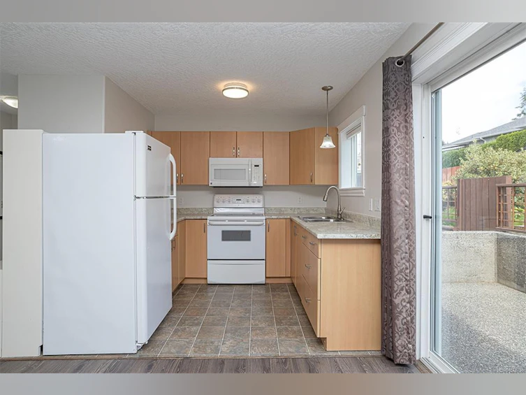 6315 Central Saanich Road, Central Saanich, BC, V8Z 5T8 - 43
