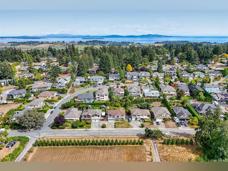 6315 Central Saanich Road, Central Saanich, BC, V8Z 5T8 - 59