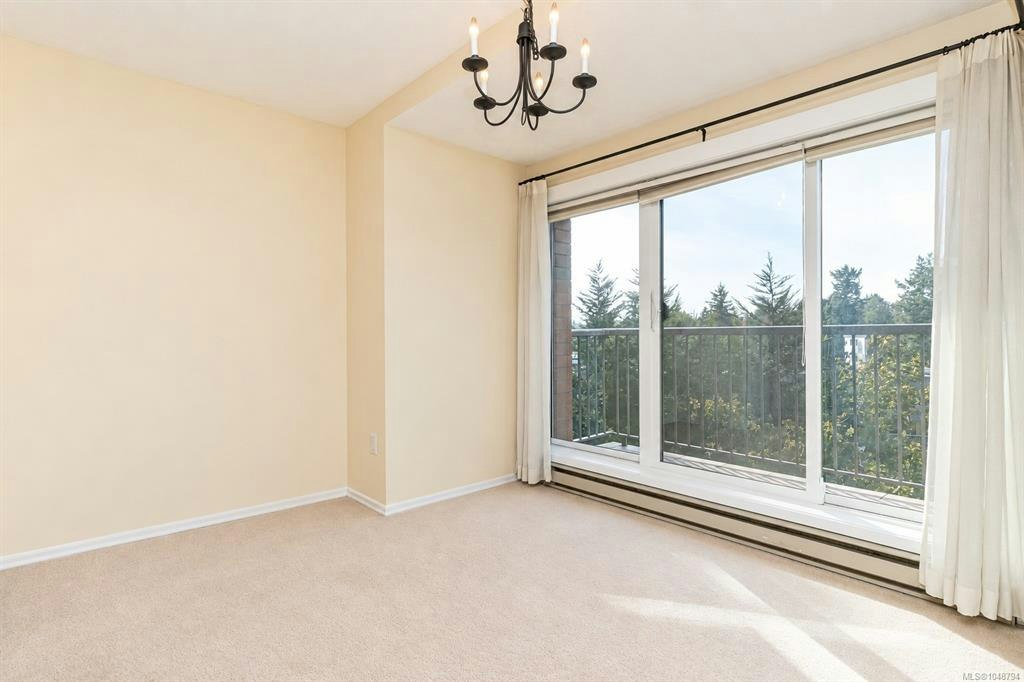 404-4030 Quadra Street - 5