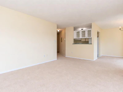 404-4030 Quadra Street - 3
