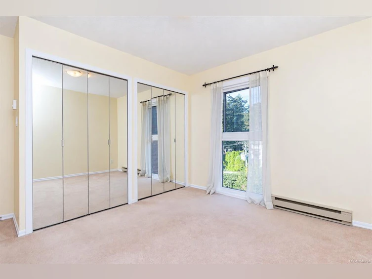 404-4030 Quadra Street, Saanich, BC, V8X 1K2 - 9