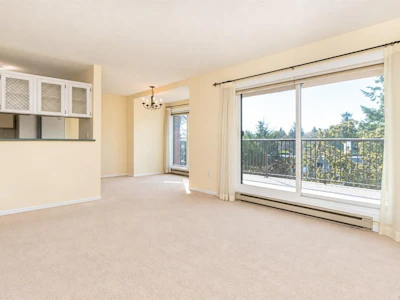 404-4030 Quadra Street - 4