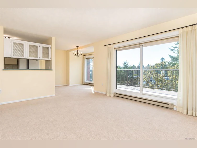 404-4030 Quadra Street, Saanich, BC, V8X 1K2 - 4