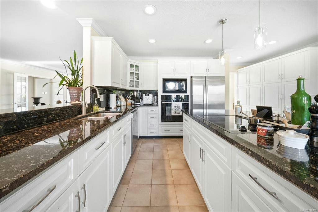 575 Johnstone Road, French Creek, BC, V9P 2A5 - 21