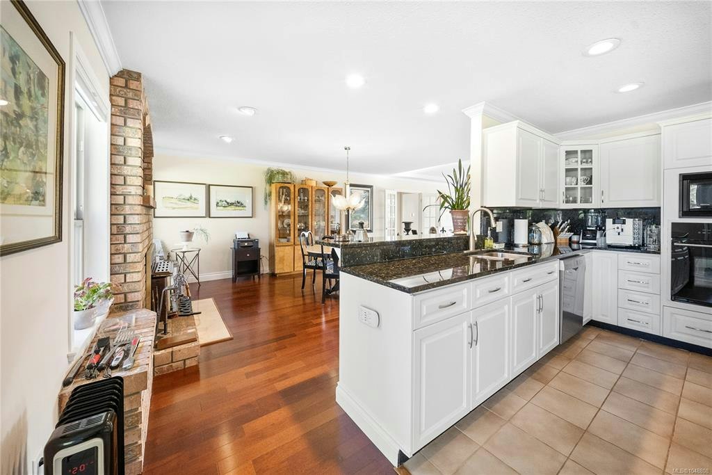 575 Johnstone Road, French Creek, BC, V9P 2A5 - 16