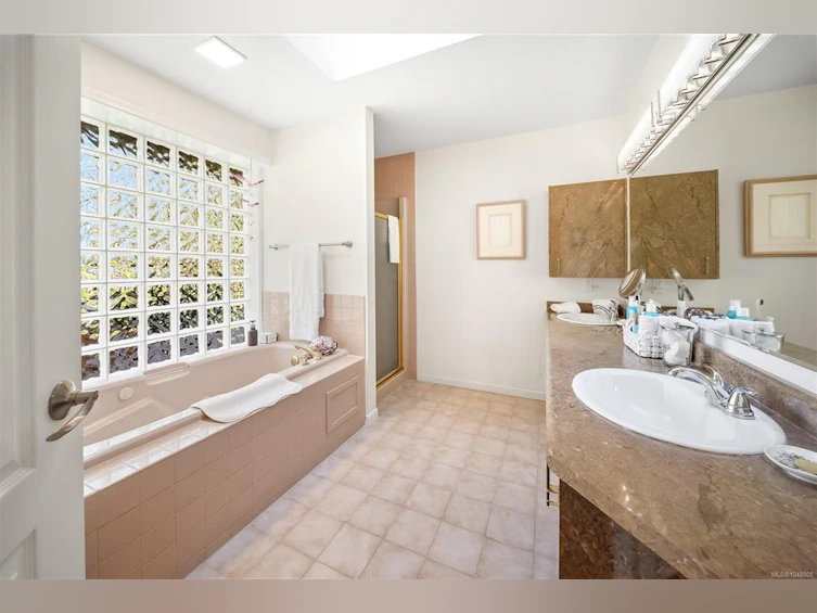 575 Johnstone Road, French Creek, BC, V9P 2A5 - 27