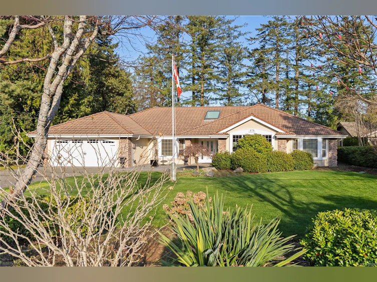 575 Johnstone Road, French Creek, BC, V9P 2A5