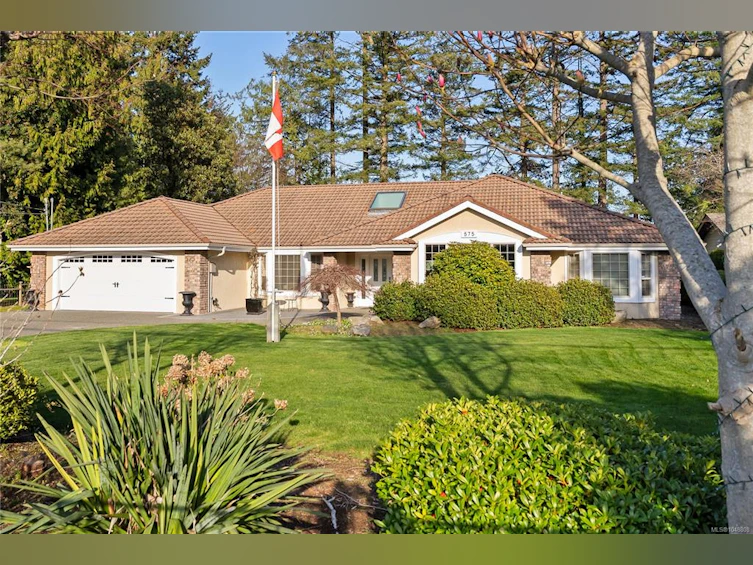 575 Johnstone Road, French Creek, BC, V9P 2A5 - 51