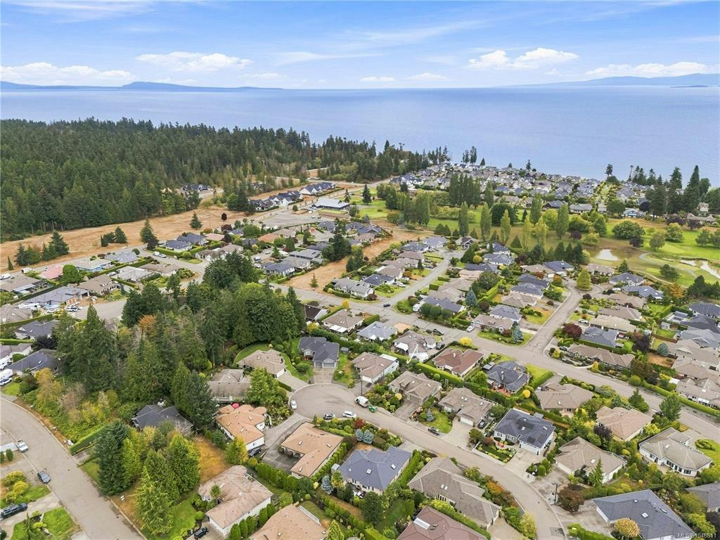 572 Tournament Tour, Qualicum Beach, BC, V9K 2J1 - 57