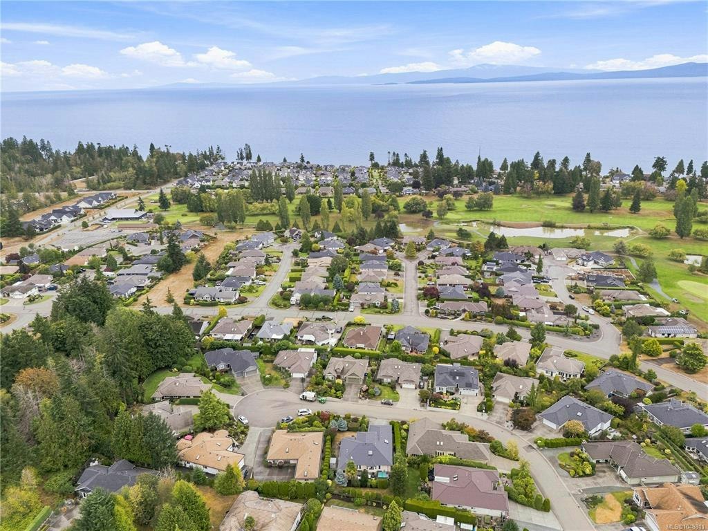 572 Tournament Tour, Qualicum Beach, BC, V9K 2J1 - 56