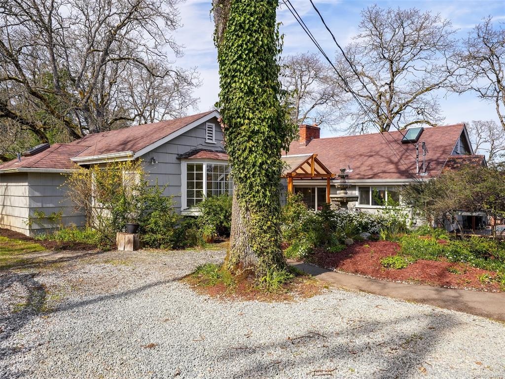 4081 Cedar Hill Road, Saanich, BC, V8N 3C2