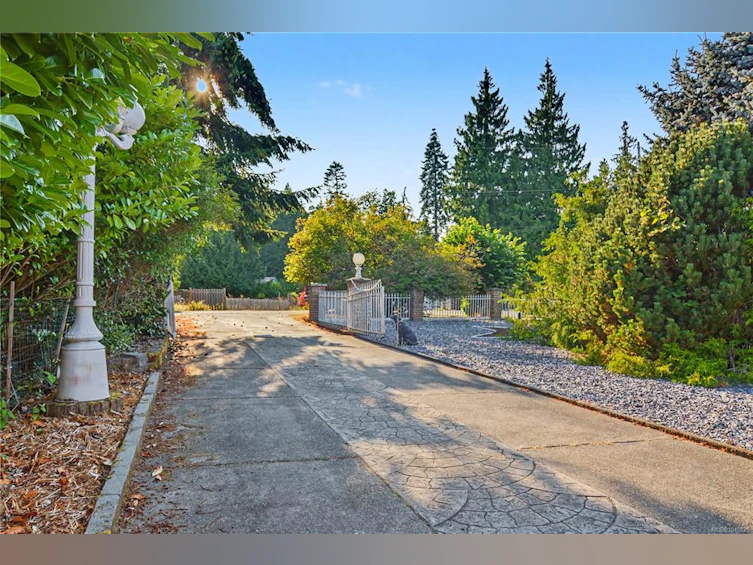 131 Melvin Crescent, Bowser/Deep Bay, BC, V0R 1G0 - 17