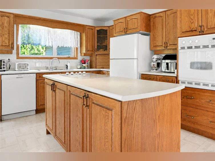 131 Melvin Crescent, Bowser/Deep Bay, BC, V0R 1G0 - 4