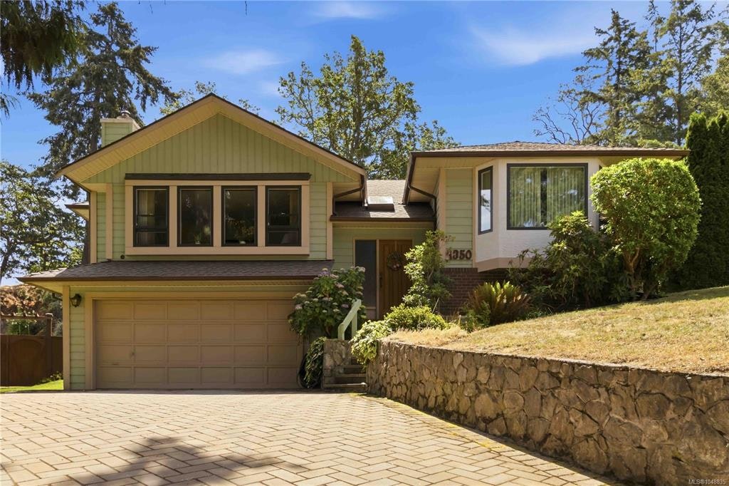 4350 Faithwood Road, Saanich, BC, V8X 4Z6