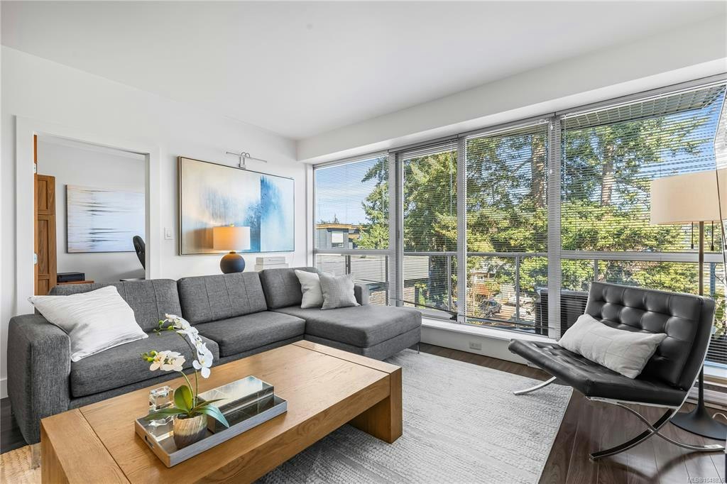 315-2745 Veterans Memorial Pkwy