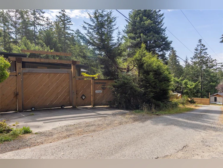 3707 Rope Road, Pender Island, BC, V0N 2M2 - 54