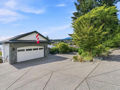 1410 Sherwood Drive - 2