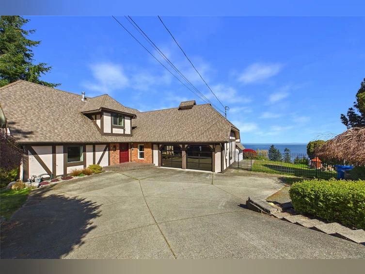 5246 Lost Lake Road, Nanaimo, BC, V9T 5E5 - 3