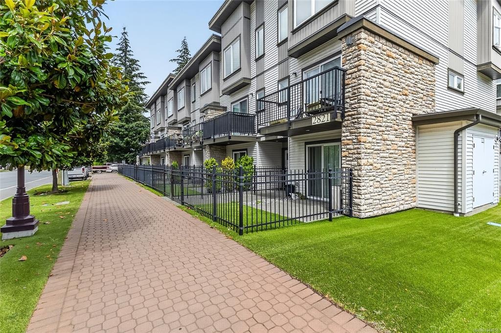 105-2821 Jacklin Road, Langford, BC, V9B 0T3