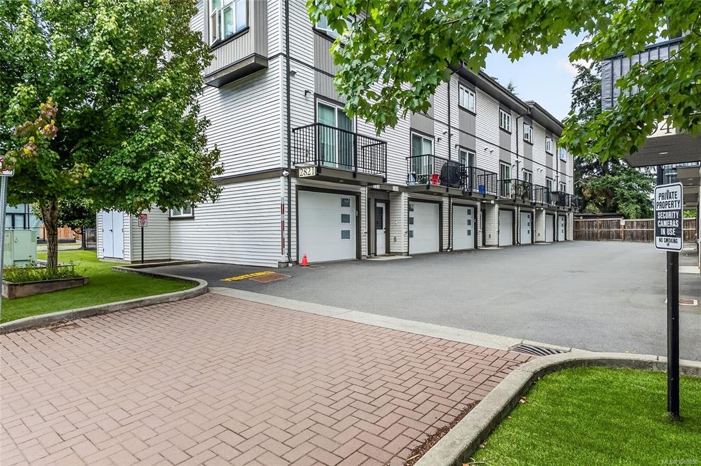 105-2821 Jacklin Road, Langford, BC, V9B 0T3
