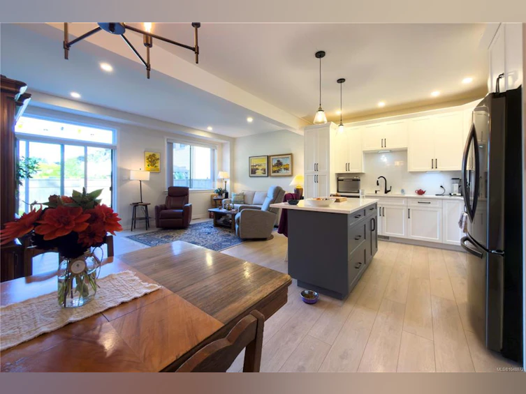 A-2142 Nikola Place, Campbell River, BC, V9W 6H9 - 2